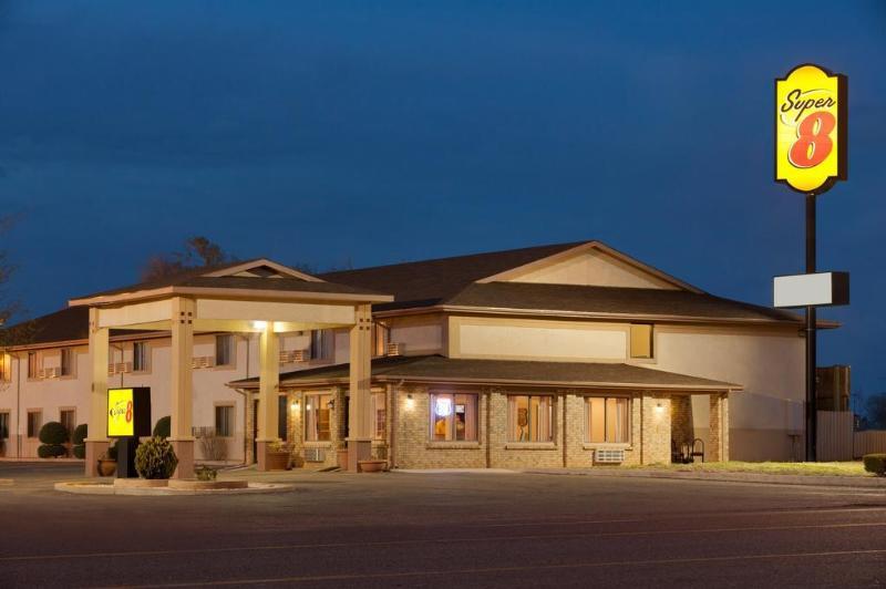 Super 8 By Wyndham Tucumcari Hotel Eksteriør billede